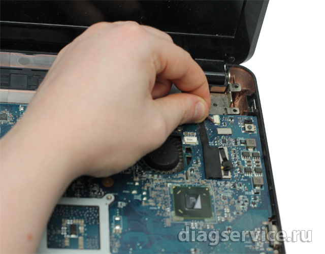 ремонт клавиатуры ноутбука 15,6’’ Gamer ноутбук DNS 0133841